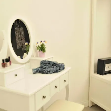 Centrerome Cosy Navona 2 *
